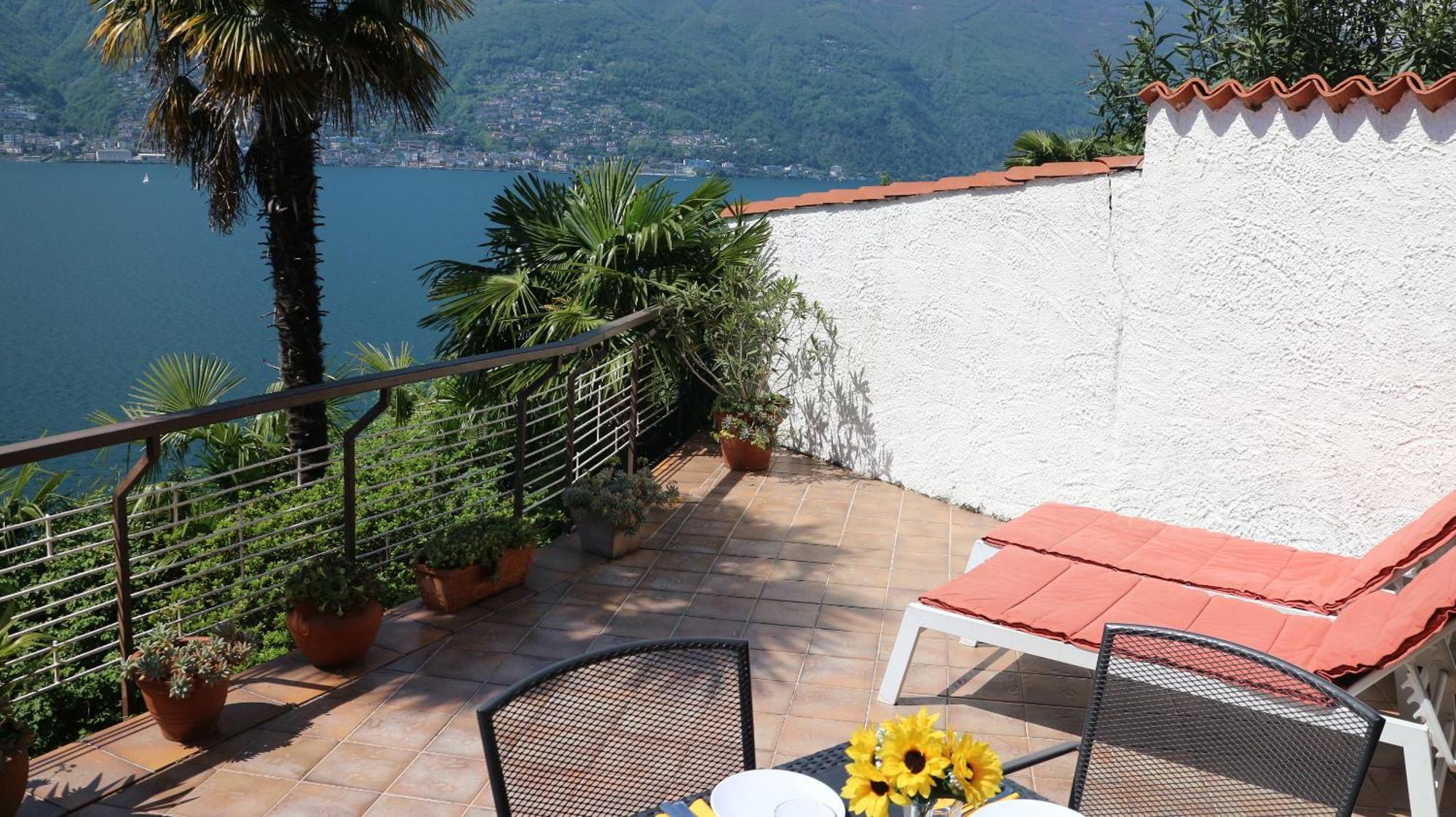 Casa Roccia Apartment Pino Lago Maggiore Exterior foto